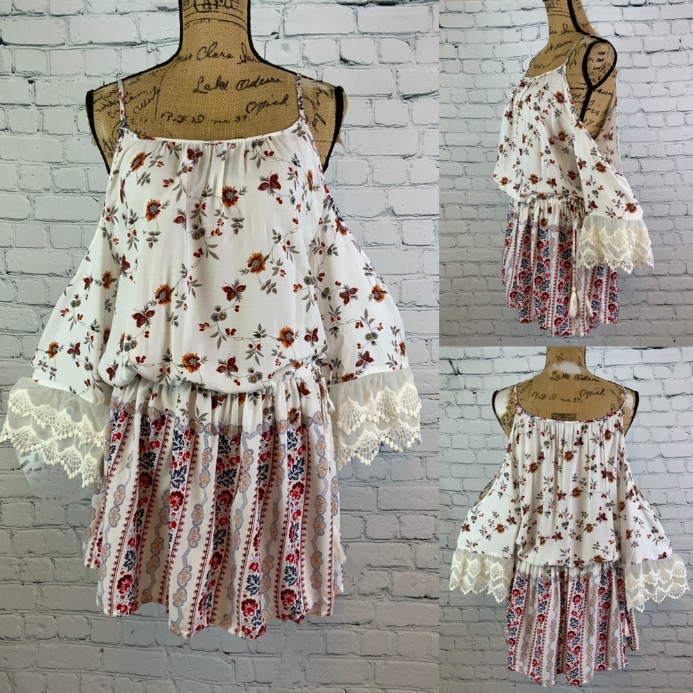 Umgee Boho Print Cold Shoulder Bell Sleeve Top/Tunic